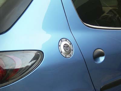 206FuelCap06.jpg